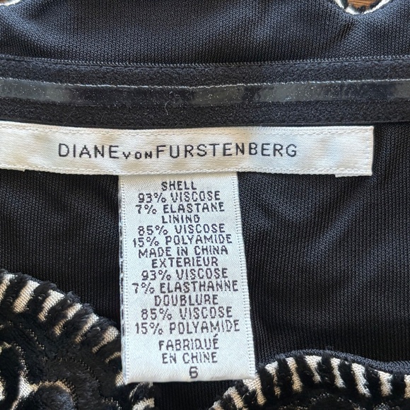 Diane Von Furstenberg gorgeous stretch dress - Picture 3 of 3